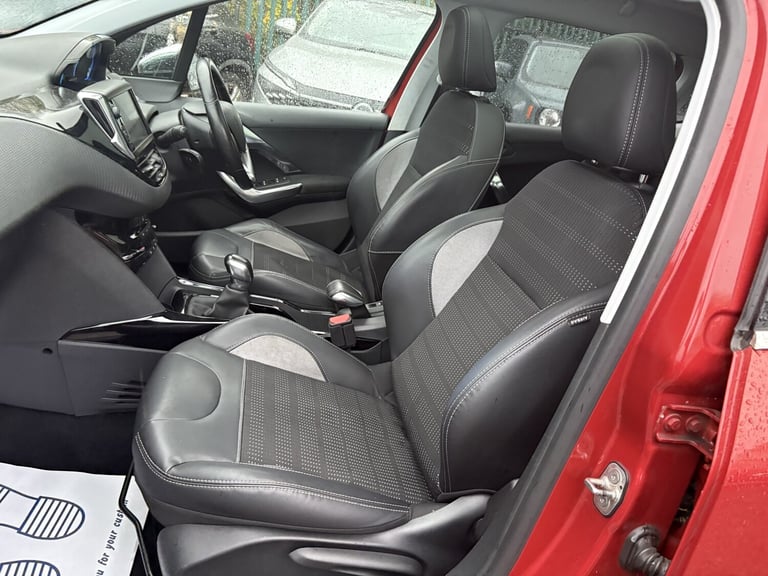 PEUGEOT 2008 1.2 PureTech Allure 2015