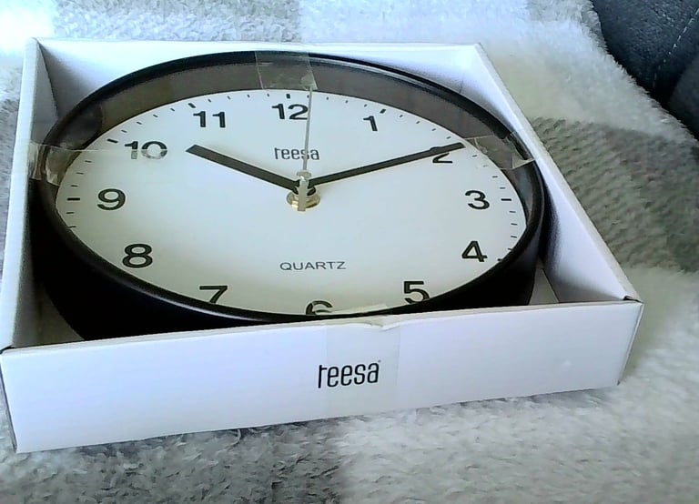 image for LOTS OF FREEBIES SEE DETAILS AND PICTURES