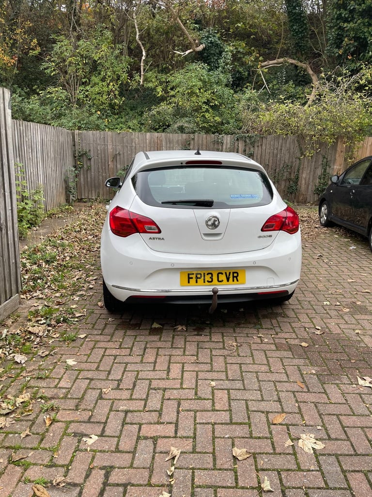 Vauxhall astra 2013