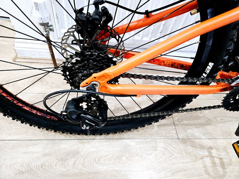 24” carerra blast mountain bike in good condition All fully working 