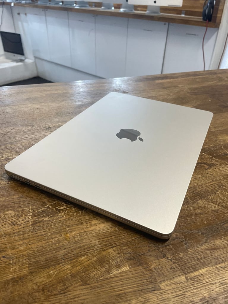 13.6-inch Apple MacBook Air M4 10 CPU/8 GPU 16GB RAM 256GB SSD 2025 Starlight Logic Pro 11 