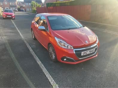 image for Peugeot, 208, Hatchback, 2016, Manual, 1560 (cc), 5 doors