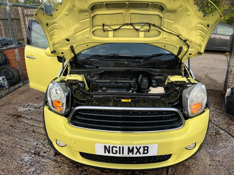 2011 MINI Countryman 1.6 One Euro 5 (s/s) 5dr HATCHBACK Petrol Manual