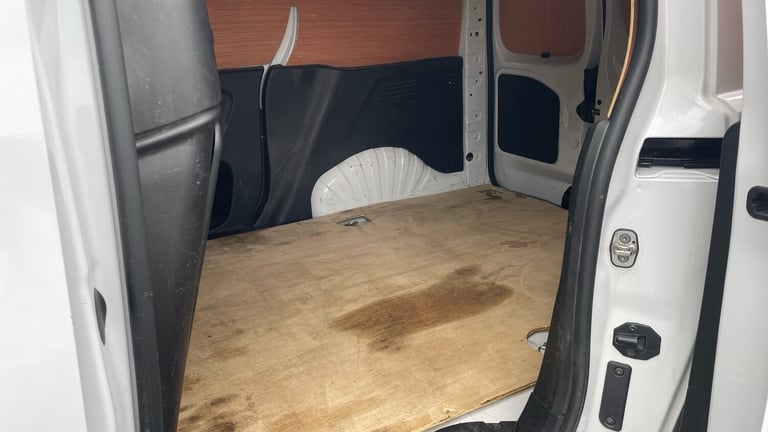 2022 Vauxhall Combo 2300 1.5 Turbo D 100ps H1 Sportive Van PANEL VAN DIESEL Manual