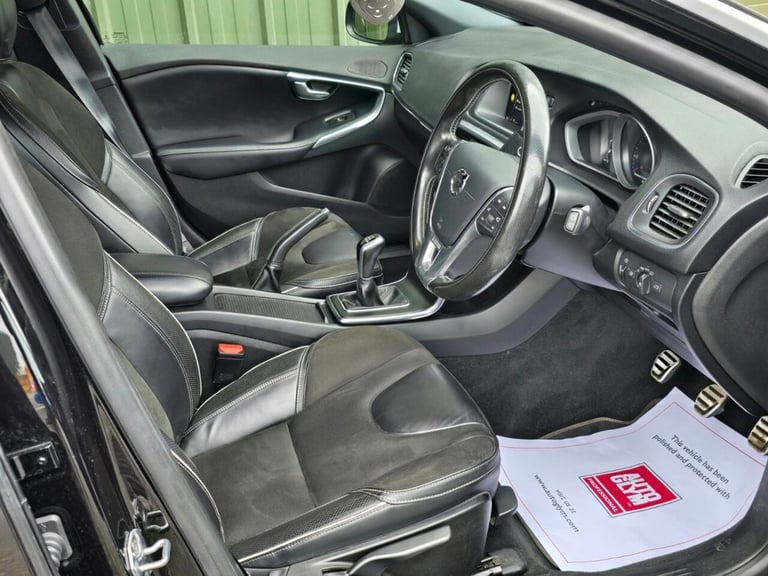 2017 Volvo V40 2.0 D2 R-Design Nav Plus Hatchback 5dr Diesel Manual Euro 6 (s/s) (120 ps) Hatchba...