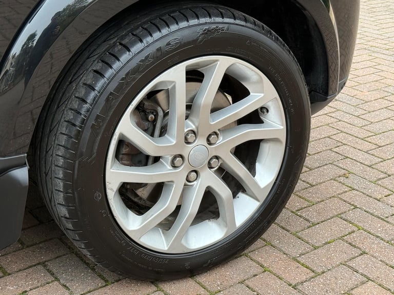 2016 Land Rover Discovery 4 3.0 SD V6 HSE SUV 5dr Diesel Auto 4WD Euro 6 (s/s) (256 bhp) ESTATE D...