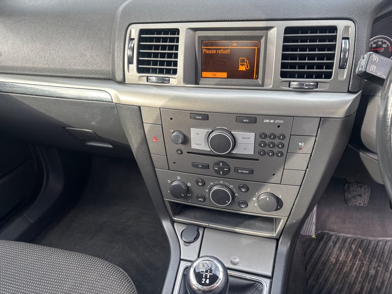 09 VAUXHALL VECTRA 1.8 DESIGN, 2 OWNERS, FULL SERVICE HISTORY, MOT JUNE, VGC, £995