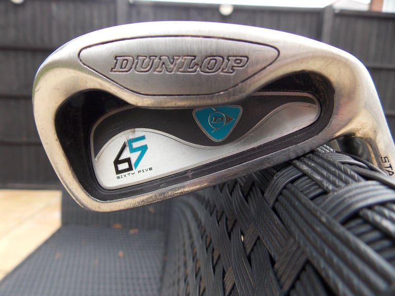 Mens Right Handed Dunlop 65i Golf Club Set + Bag, Balls and Tees