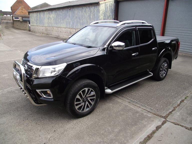 2018 Nissan Navara NP300 N-Connecta Tekna 4x4 CREW DOUBLE CAB PICKUP only 75K