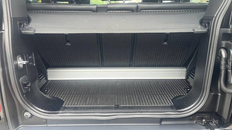 2023 Land Rover Defender 3.0 P400 XS Edition 90 3dr Auto - 22 Inch Alloys -