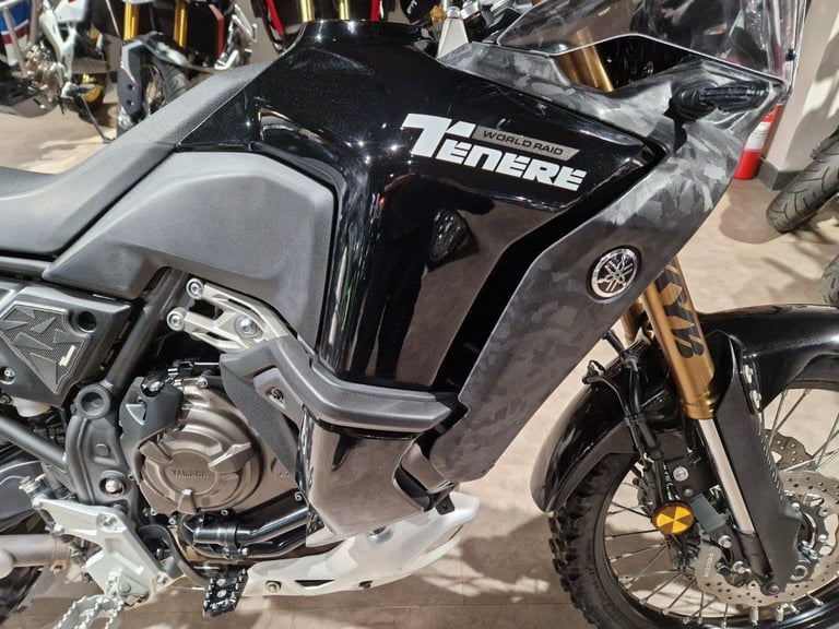 YAMAHA TENERE 700 WORLD RAID IN BLACK