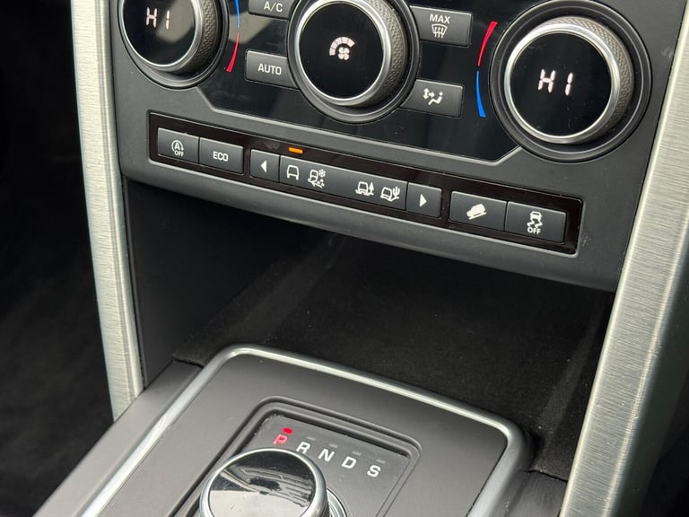 2018 Land Rover Discovery Sport 2.0 TD4 HSE Black Auto 4WD Euro 6 (s/s) 5dr ESTATE Diesel Automatic