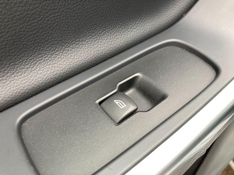 2014 Volvo V60 2.4 D6 Estate 5dr Diesel Plug-in Hybrid Geartronic AWD Euro 5 (s/s) (285 ps ESTATE...