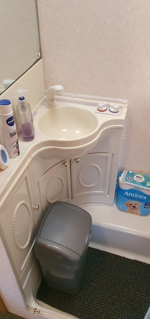 2000 Bailey Ranger 5 Berth Caravan For Sale