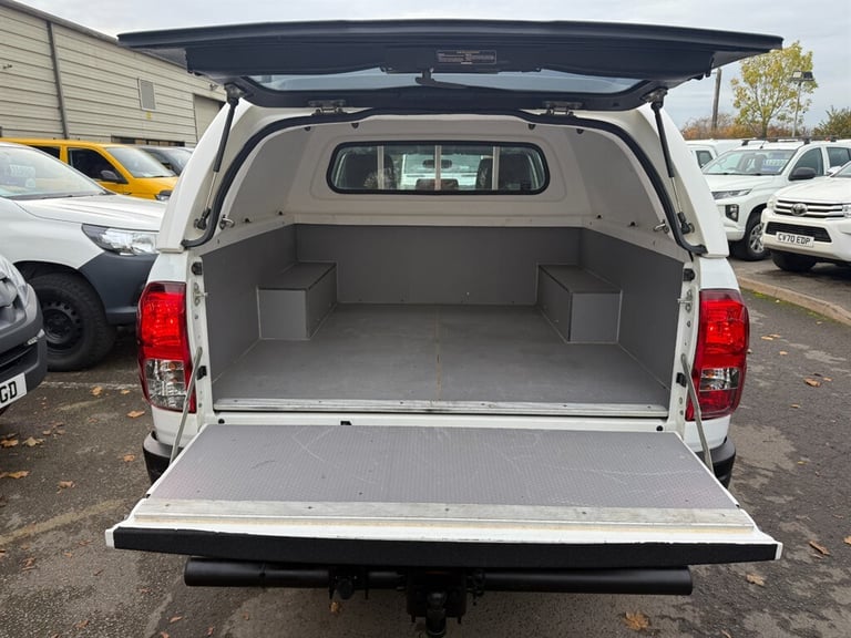 2020 Toyota Hilux ACTIVE 4WD D-4D DCB TRUCKMAN Pick Up Diesel Manual