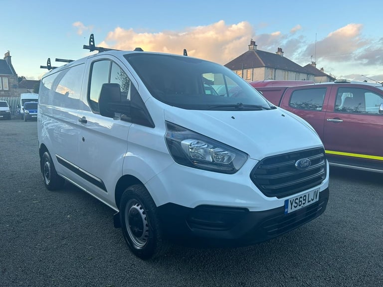 image for 2019 Ford Transit Custom 2.0 EcoBlue 105ps Low Roof Leader Van PANEL VAN Diesel Manual