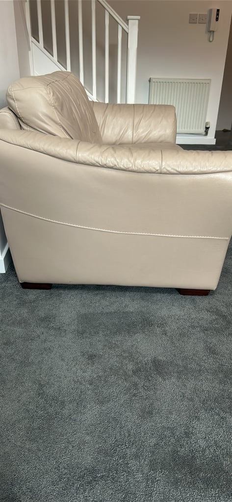 Cream leather sofa set (2 seater and 3 seater) 