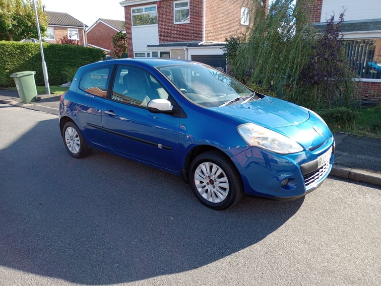 Renault, CLIO, Hatchback, 2010, Manual, 1461 (cc), 3 doors