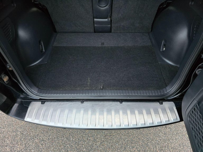 2010 Toyota RAV4 2.0 V-Matic XT-R SUV 5dr Petrol Multidrive S 4WD Euro 5 (158 ps) ESTATE Petrol A...