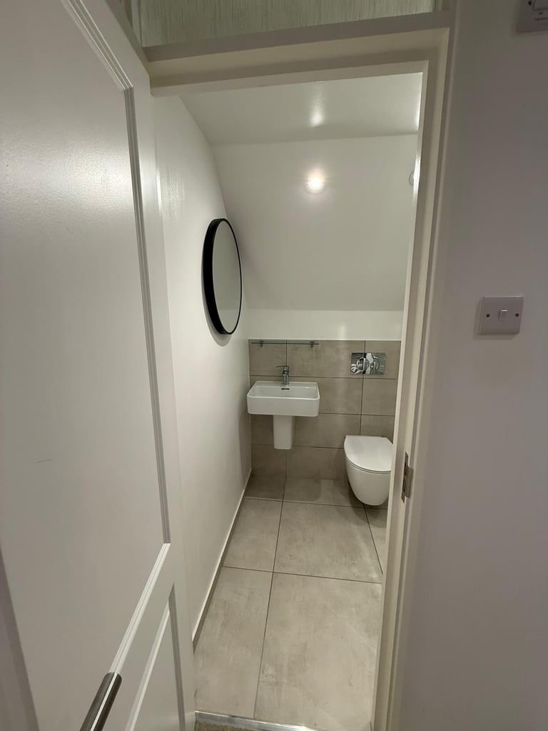 Room Kensington own bathroom 