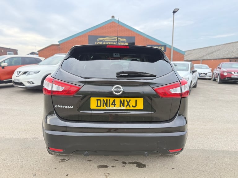 2014 Nissan Qashqai 1.2 DiG-T Acenta Premium 5dr HATCHBACK Petrol Manual