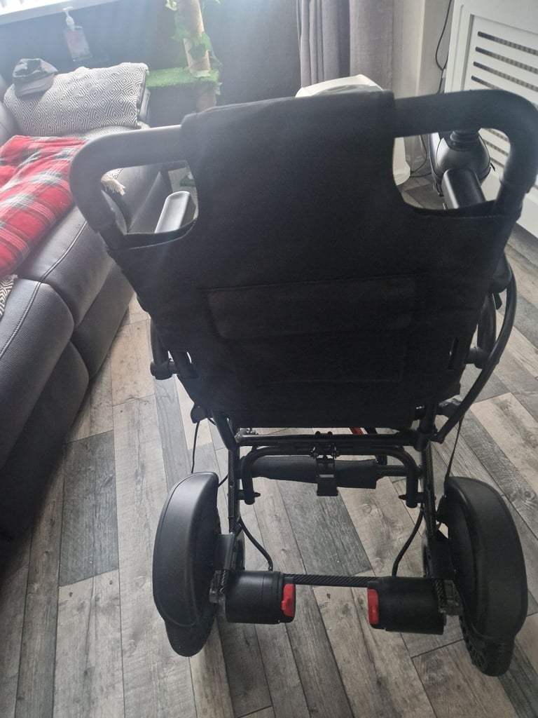 Electric wheelchair (Light Weight)