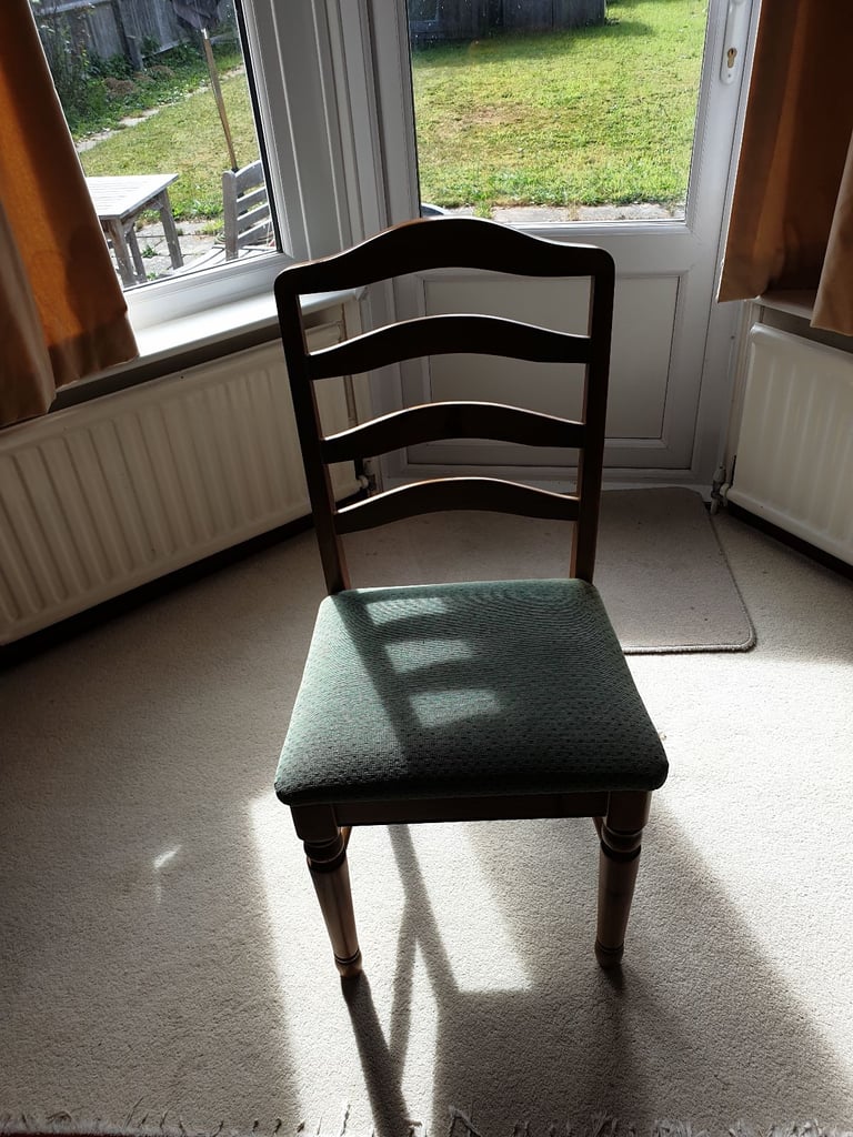 Pine Dining Table with 6 Chairs