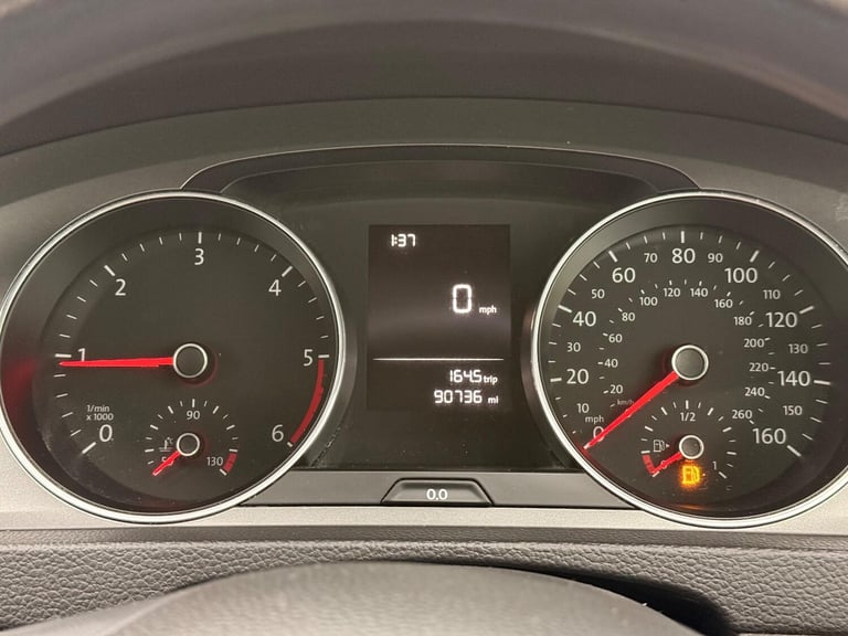 VOLKSWAGEN GOLF 1.6 TDI BlueMotion Tech S 2015