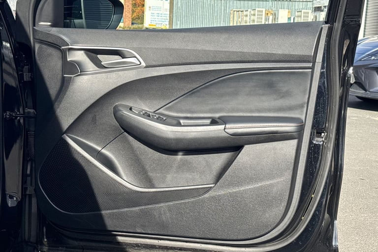 2025 MG MG3 105243 Hatchback Hybrid Automatic