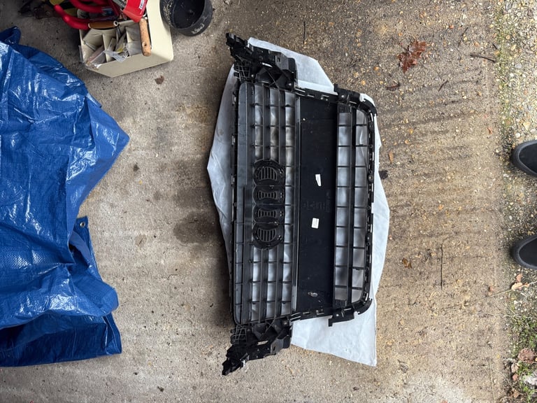 Audi A5 front grille