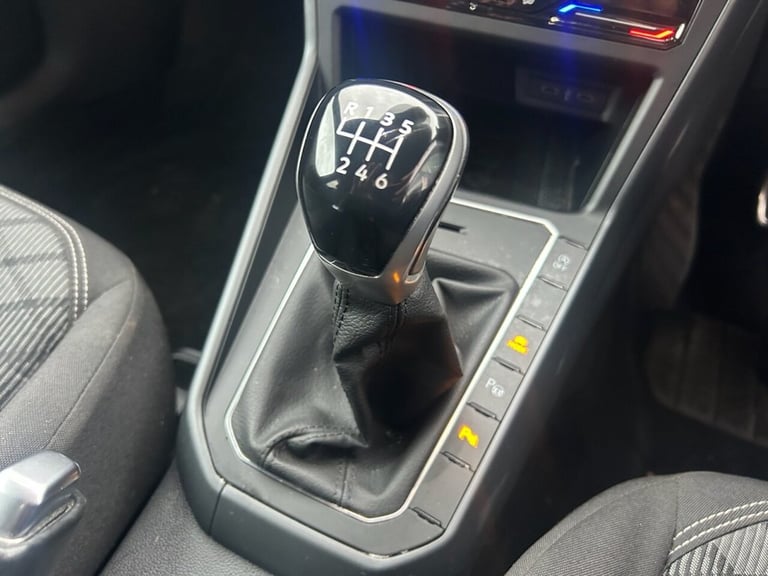 2023 Volkswagen Taigo 1.0 TSI R-Line SUV 5dr Petrol Manual Euro 6 (s/s) (110 ps) HATCHBACK Petrol...