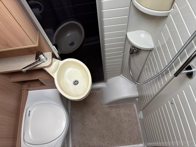 2012 Burstner Ixeo Time IT 585 4 Berth 4 Belt Rear kitchen Motorhome For Sale