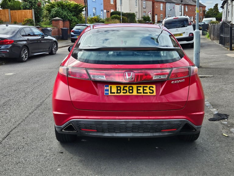 Honda Civic 2.2 Cdti 2008 - Drives good - MOT - not golf focus audi a3 auris fabia