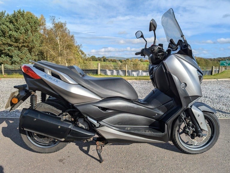 2020 YAMAHA XMAX 300