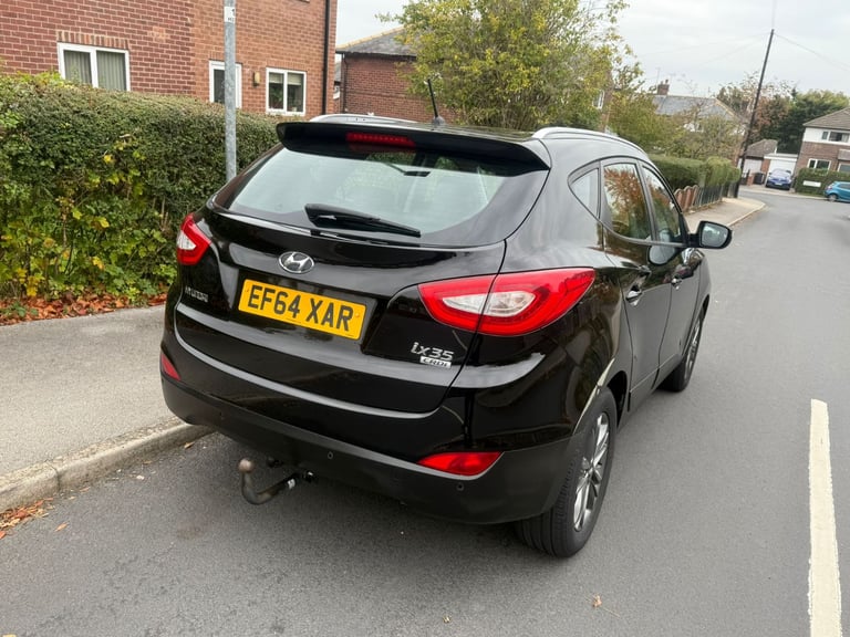 Hyundai ix35 SE1.7 CRDi SUV 2WD 5 Dr with Long MOT&Half Leather Heated Seats Full-Service History