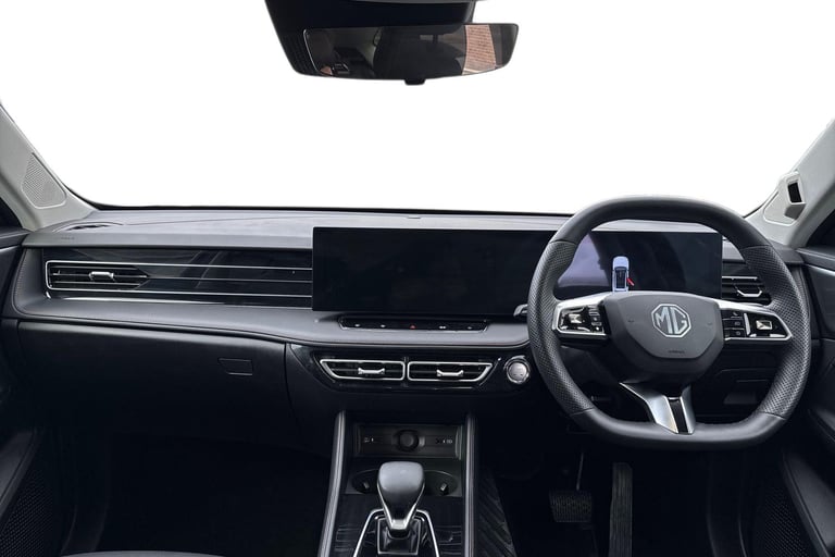 2025 MG MG HS 106287 Hatchback Petrol Automatic