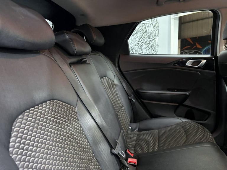 2022 Kia XCeed 1.5 T-GDi 3 SUV 5dr Petrol Manual Euro 6 (s/s) (158 bhp) HATCHBACK Petrol Manual