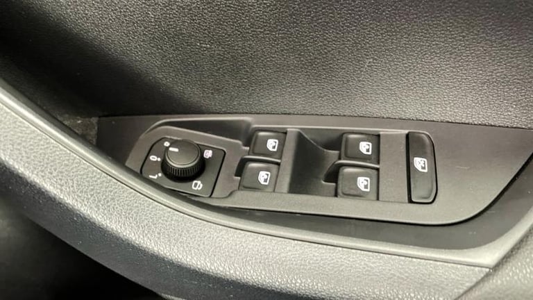 2020 Skoda Karoq 1.5 TSI SE L 5dr DSG Automatic Estate Petrol Automatic