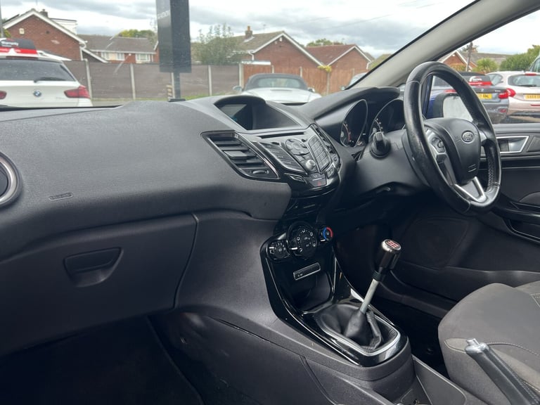 FORD FIESTA 1.0 T EcoBoost Zetec S 2015