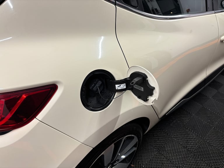 2015 Renault Clio 1.5 dCi 90 Dynamique S MediaNav Energy 5dr HATCHBACK Diesel Manual