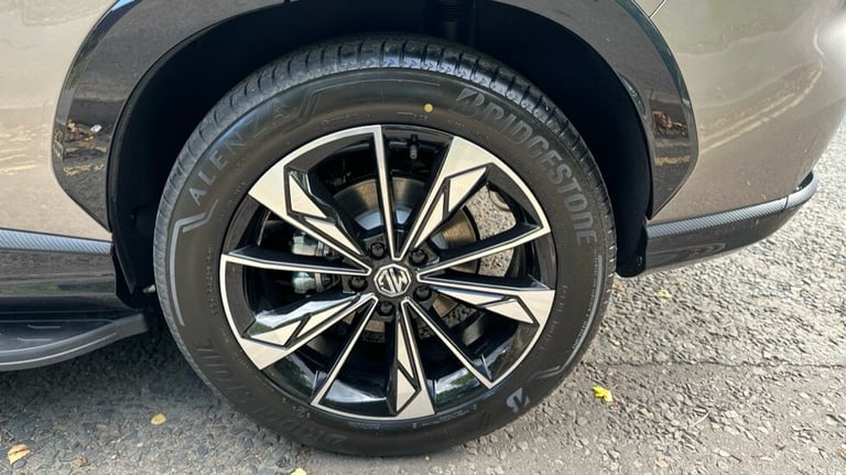 2025 MG MG HS 1.5 T-GDI PHEV Trophy 5dr Auto Hatchback Petrol Parallel PHEV Automatic