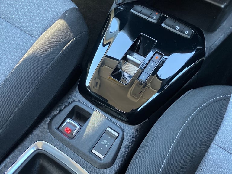 2024 Vauxhall Corsa 100kW Design 50kWh 5dr Auto Hatchback Electric Automatic