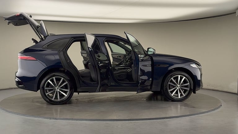 2024 Jaguar F-Pace 2.0 D200 MHEV R-Dynamic SE Black SUV 5dr Diesel Auto AWD Euro 6 (s/s) (204 SUV...