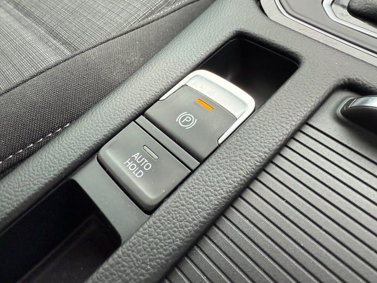 2020 Volkswagen Passat SE NAV TDI DSG Saloon Diesel Automatic