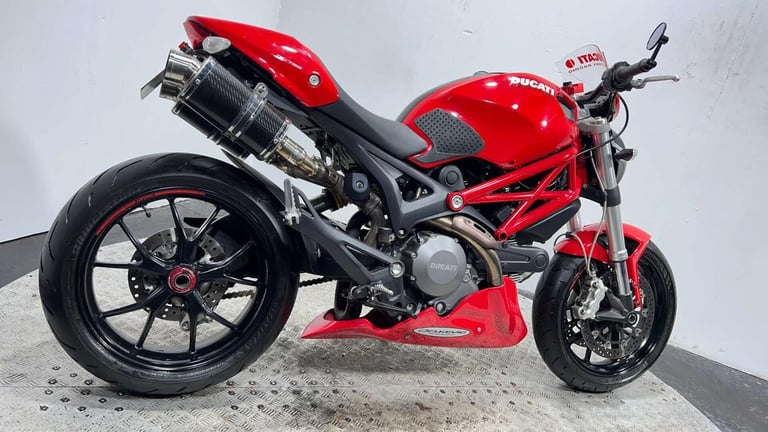 Ducati Monster [Phone number removed]K STREETFIGHTER WARRANTY NEW MOT RIDES GREAT