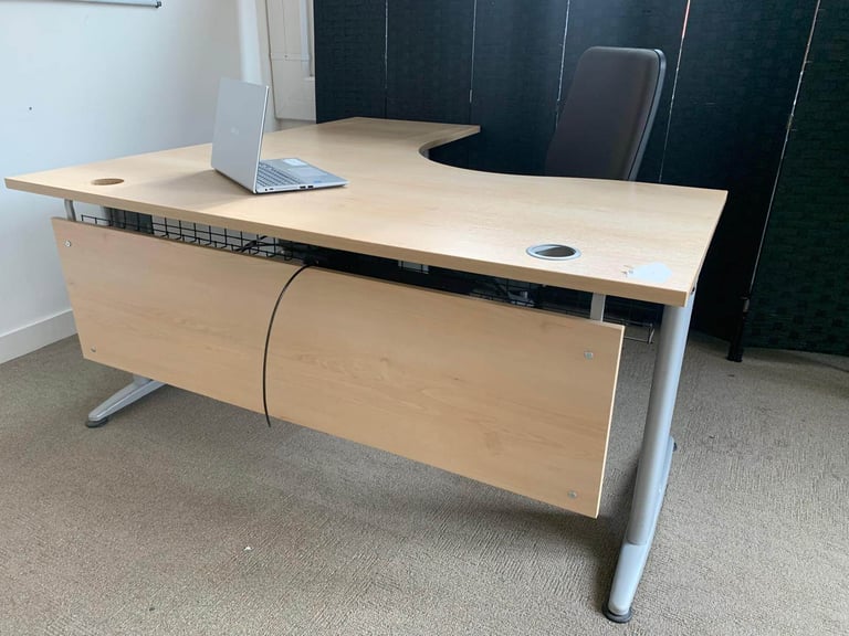 4x £95 each Brown Computer Office Corner Desk, L shaped home office workstation table  160cm x 120cm