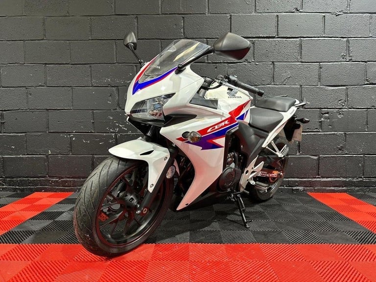 2013 13 HONDA CBR500R VERY WELL LOOKED AFTER BIKE NOT ONE ADVISORY ON MOT HISTOR
