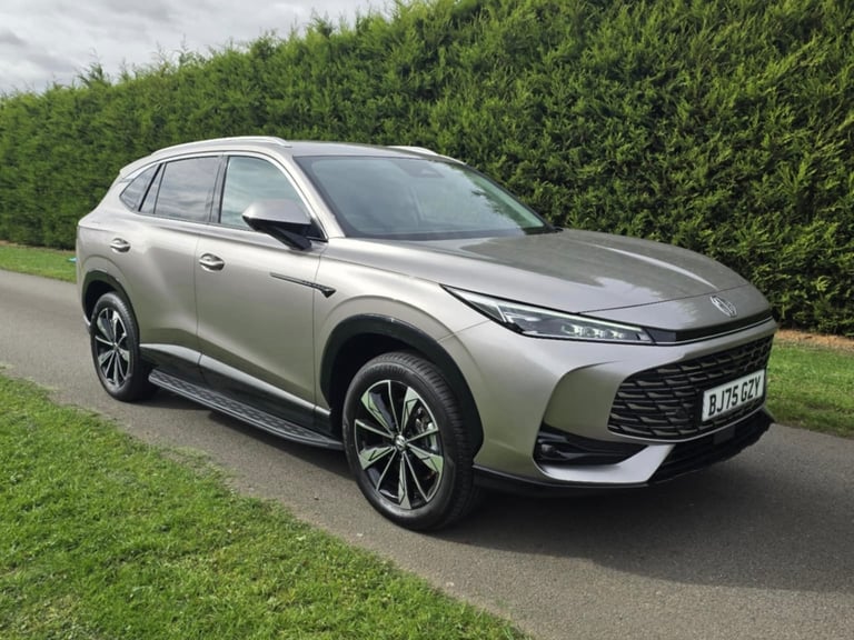 image for 2025 MG MG HS 1.5 T-GDI PHEV SE 5dr Auto ESTATE Petrol Parallel Phev Automatic