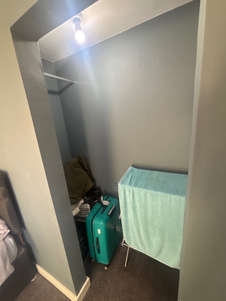 Room to rent £600 Monthly. 