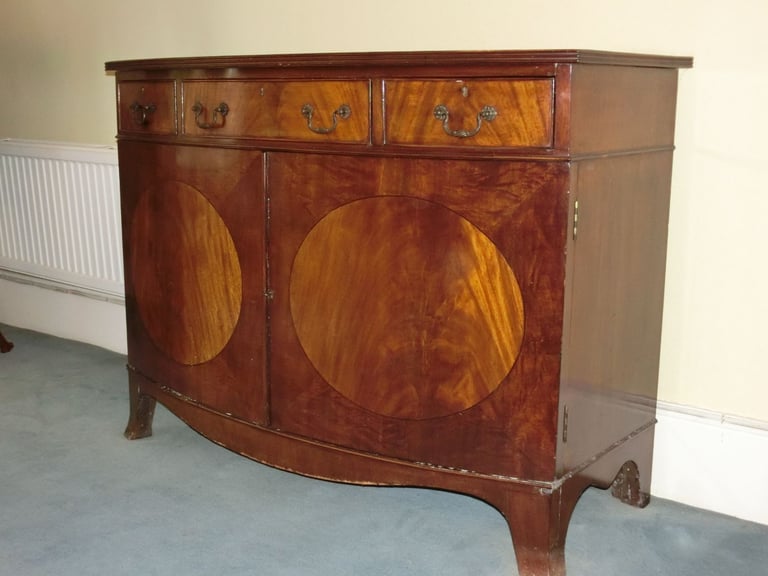 Antique Bow Fronted Sideboard - Warfield Berkshire